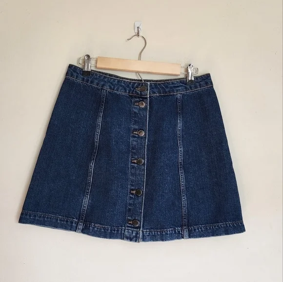 Topshop Full Button Closure Dark Wash Denim Skirt size 30 - Picture 1 of 5